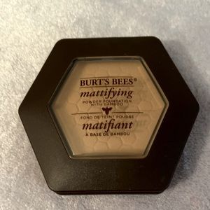 Burt’s Bees mattifying powder foundation with bamboo